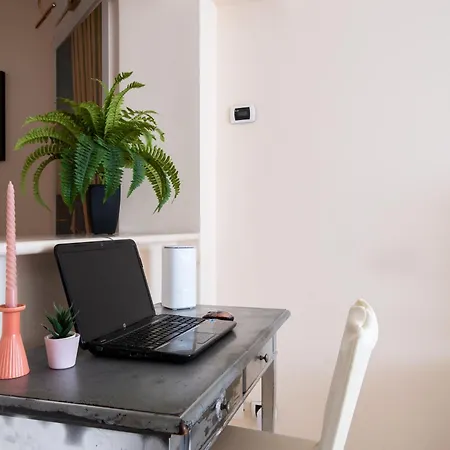 Garden View Apartment *